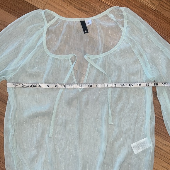Vintage H&M Mint Shimmery Sheer Blouse Size 6/M - Picture 4 of 7